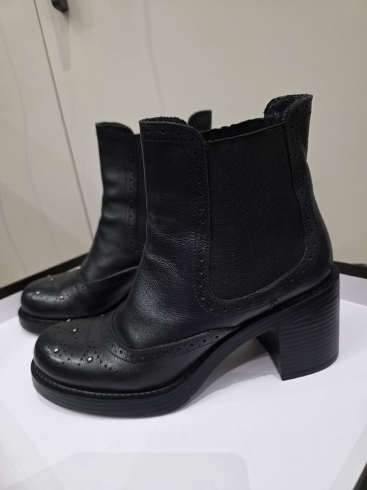 Ботинки,модель Челси ,кожа