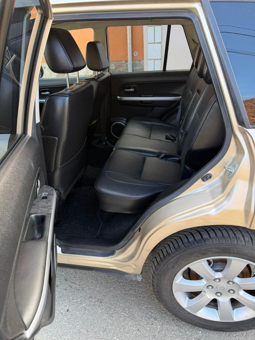 Vând Suzuki Grand Vitara 1,9 ddis