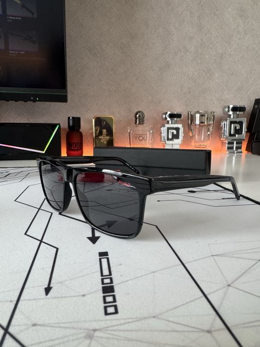 Ochelari de soare HUGO