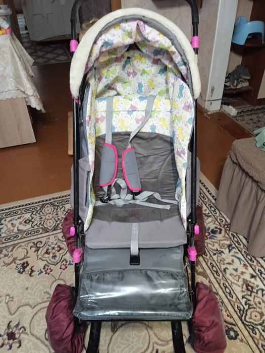 Коляска 40000 тенге