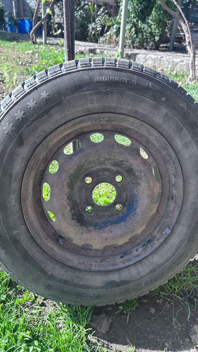 Зимни гуми 165/80R13