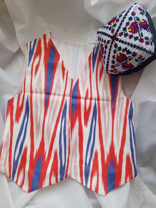 Тюбетейки, дуппи, платки, ободки, чапан в наличии