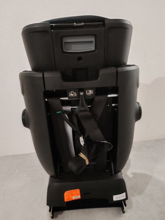 Стол за кола ISOFIX Britax Romer Advansafix IV R Cosmos Black, 9-36 кг