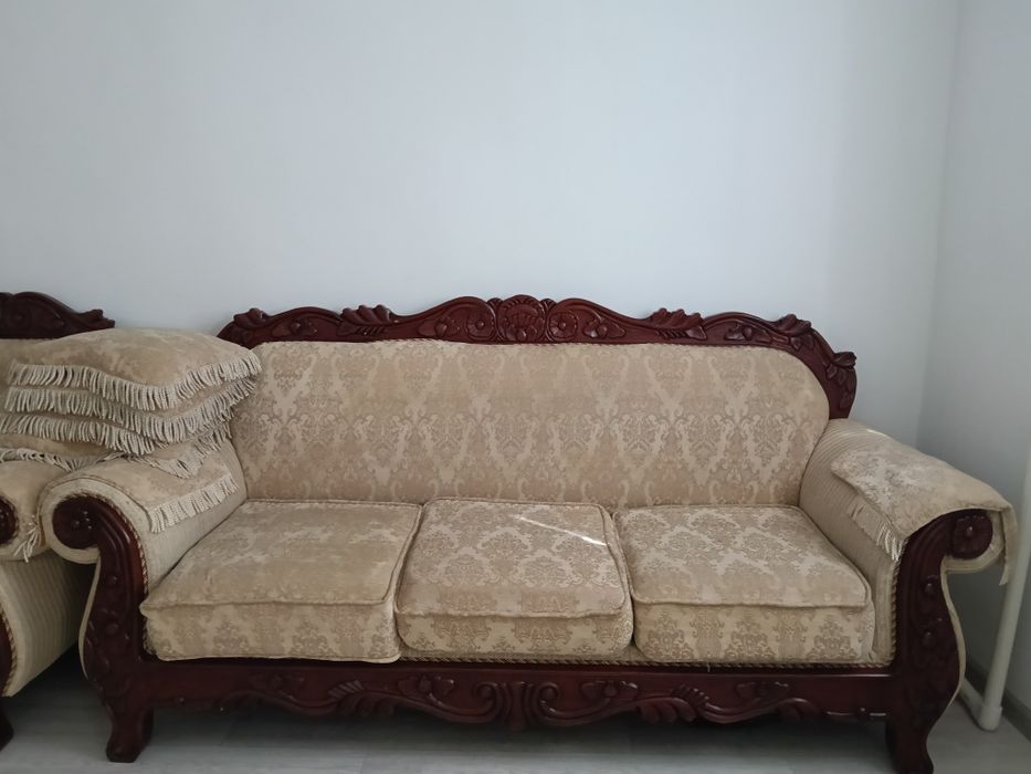 Продам диван мягкий