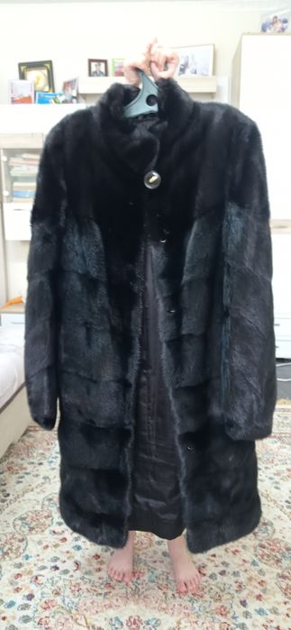 Продам норковую шубу