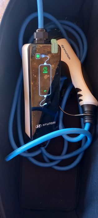 Зарядни за електрически автомобили BMW VOLVO HYNDAI