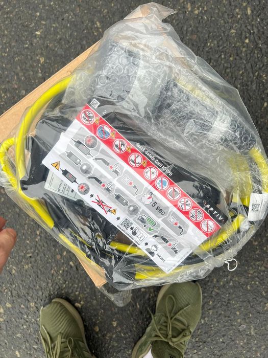 Кабел за зареждане на електромобил станция  тип 2  2,4KW