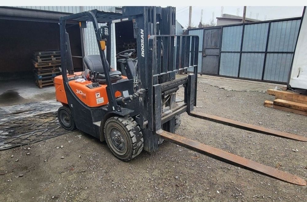 Stivuitor Doosan diesel  880 ore