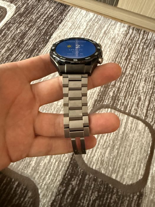 Huawei watch ultimate. Cutie completa.