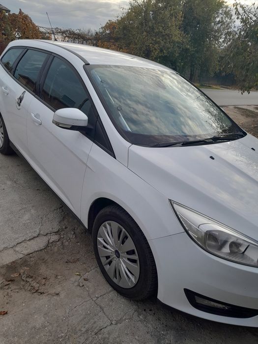 Vand Ford Focus 2015 ,unic proprietar masina personala si intretinuta.