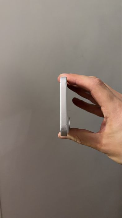 iPhone 16 White / 128GB