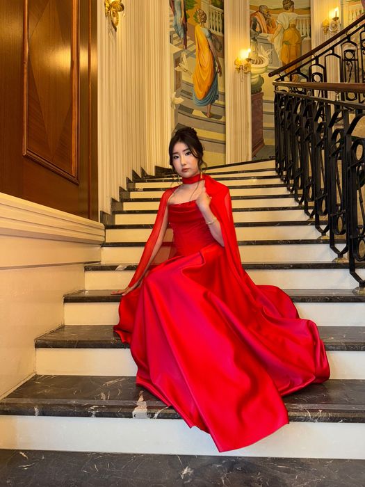 Корсетное красное платье Embark