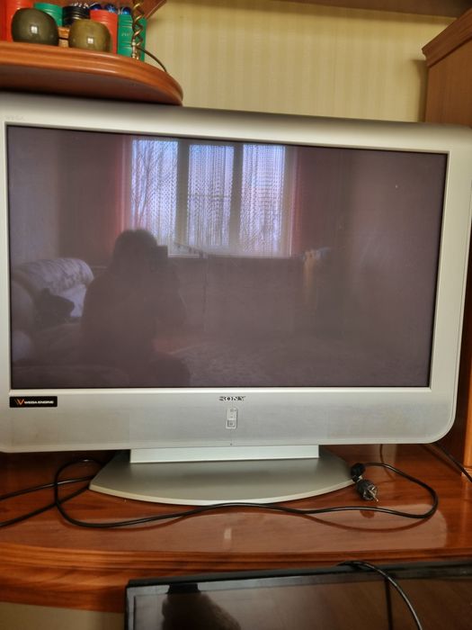 Продам два телевизора