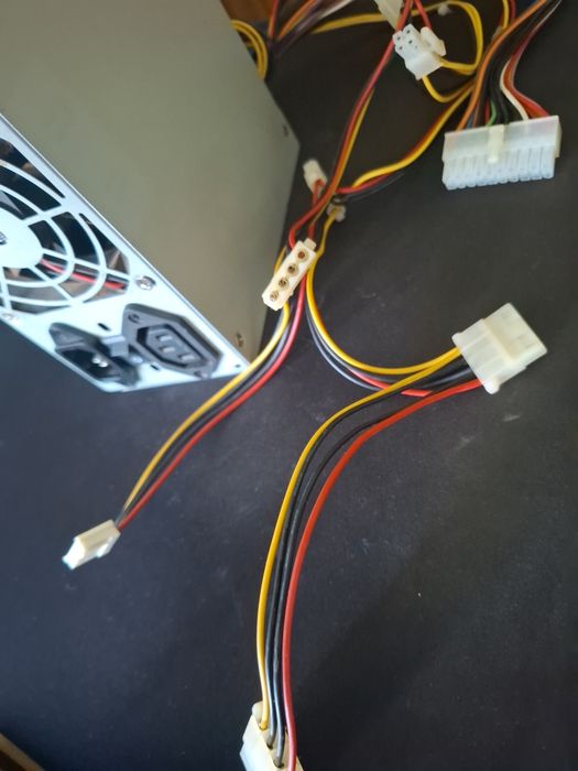 Захранващ блок 350W 330U-FNH (EN60950) – работещ - Тестван
