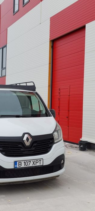 Ușa de garaj  sectionala izolata industriala începând de la 999 euro