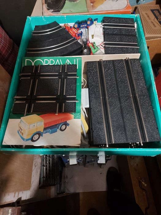 Колички! Писта за колички и камиончета.