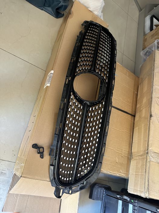 Grila Centrala Mercedes W213 Facelift 2021 + Produs Original