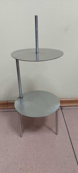 Илюзионна стойка за торти