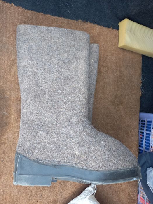 Продам валенки новые