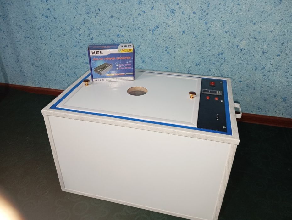 Zar tuxum inkubatorlari