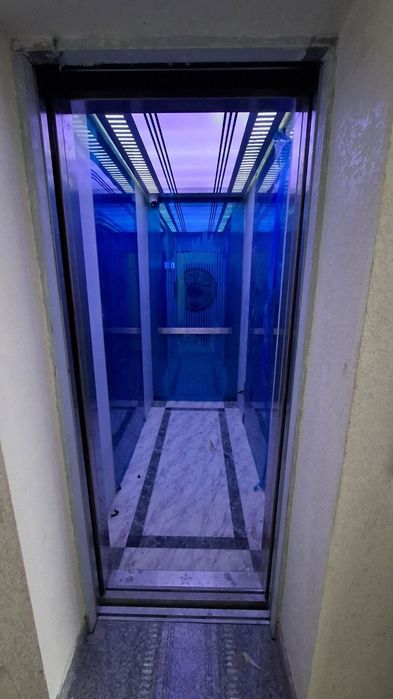 8 etajlik dŏmni 2 etajida 4 honalik kvartira sotiladi