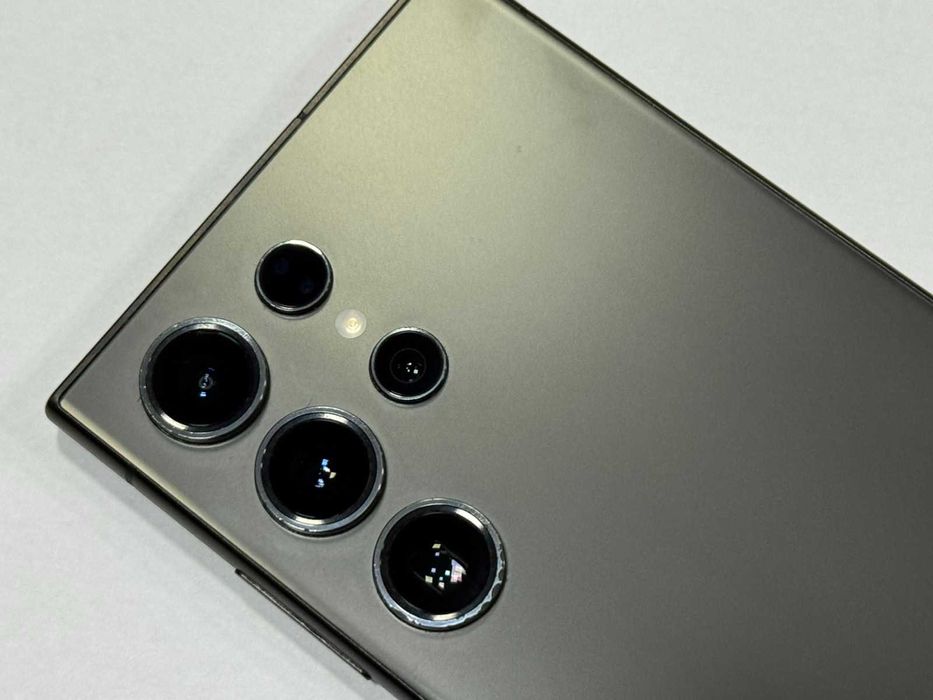 Samsung Galaxy S24 Ultra 5G 512GB 12GB RAM Dual