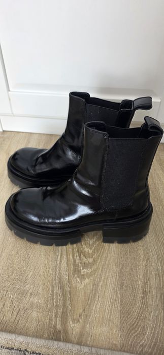 Ghete de dama - H&M Premium - marime 37; piele.