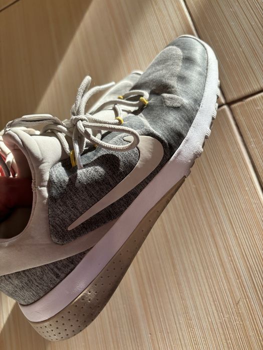 Adidasi Nike dama 36,5