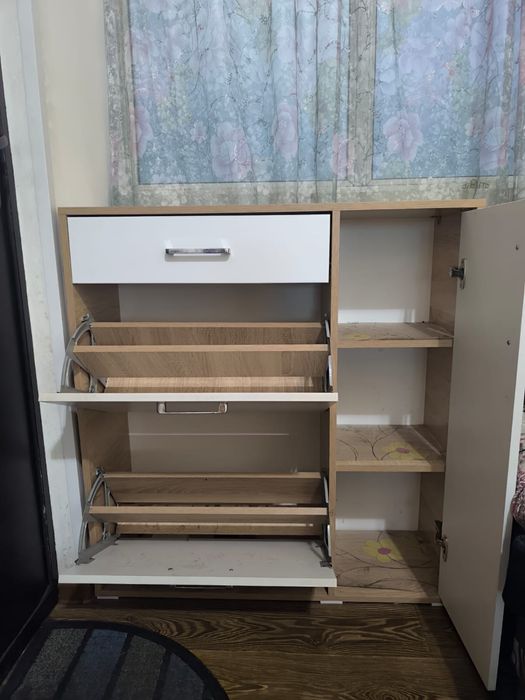 Продается обувница