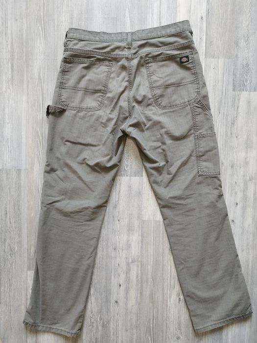 Dickies, Obey, Empyre дънки