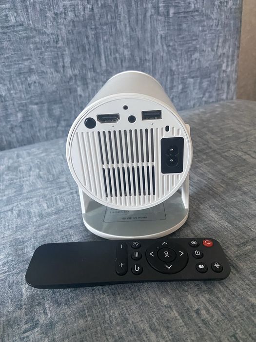 Продам кинопроектор