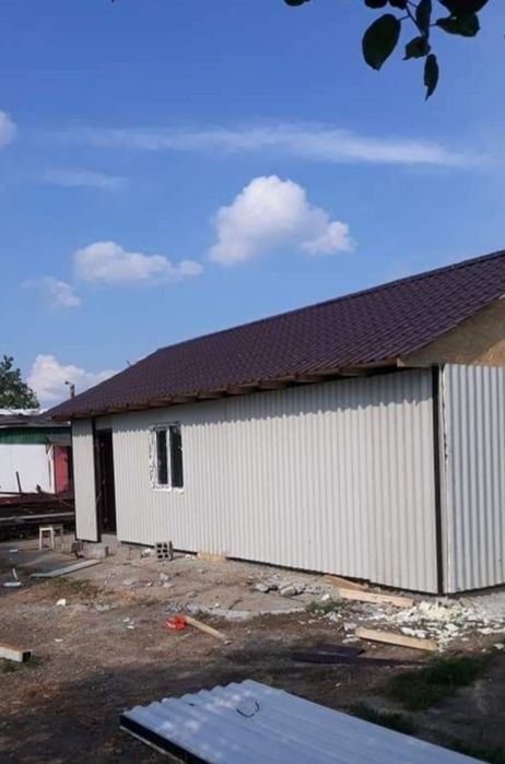 Case pe structura metalica