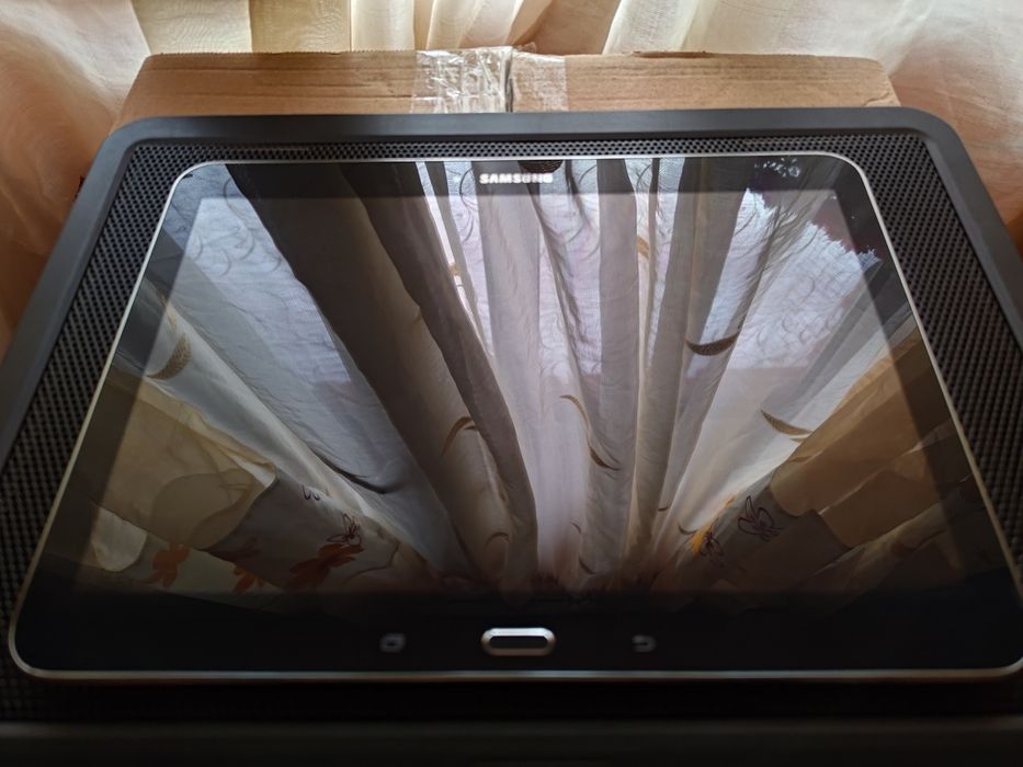 Samsung Galaxy Tab 4 10.1 (SM-T530)