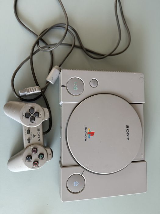 Sony PlayStation 1 (SCPH-7502)