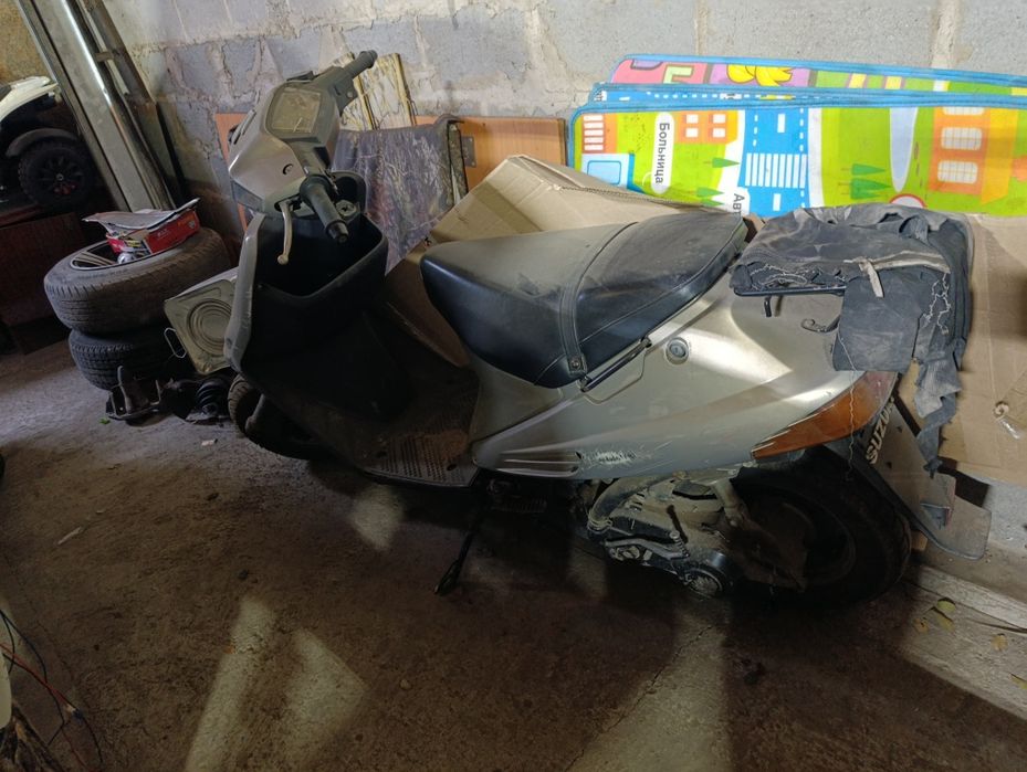Продам скутер Suzuki address v100