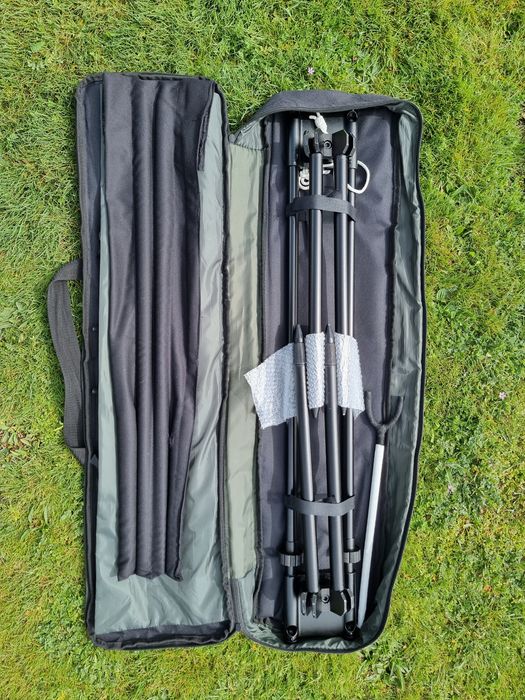 Шаранджийска стойка Delphin RPX-4 + 2 комплекта крака