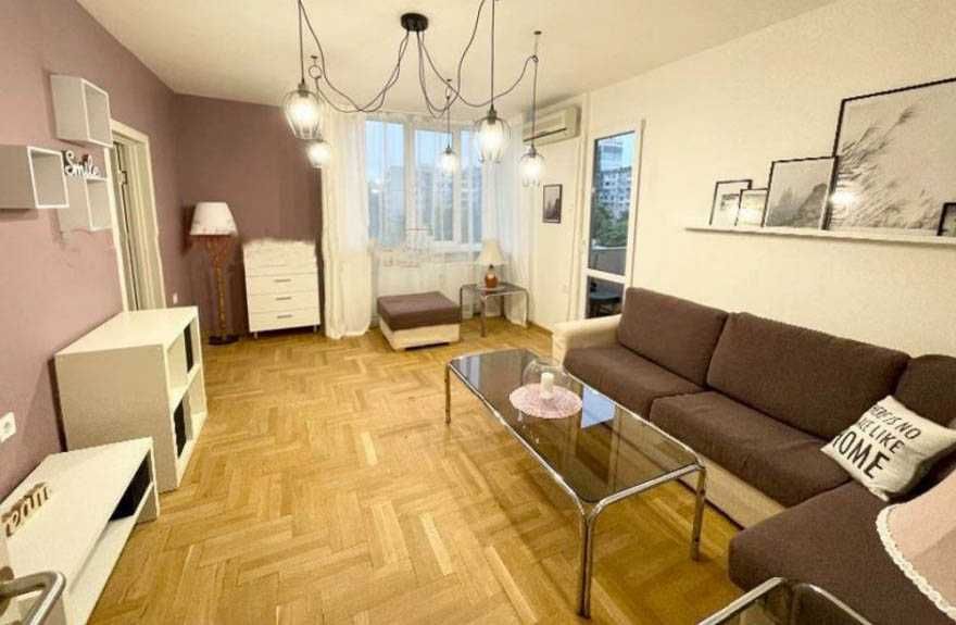 Дава се под наем Двустаен апартамент в София, Зона Б-18 - 75 кв.м за 600 € - Снимка #1