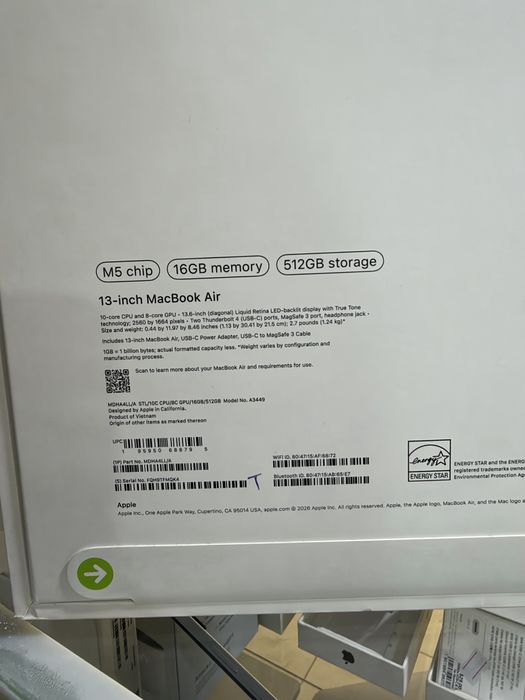 Новый Macbook air M5 16/512 gb