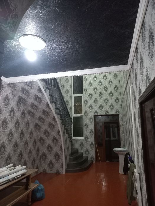 Урганч шахарда 200м/кв ховли 850 млн