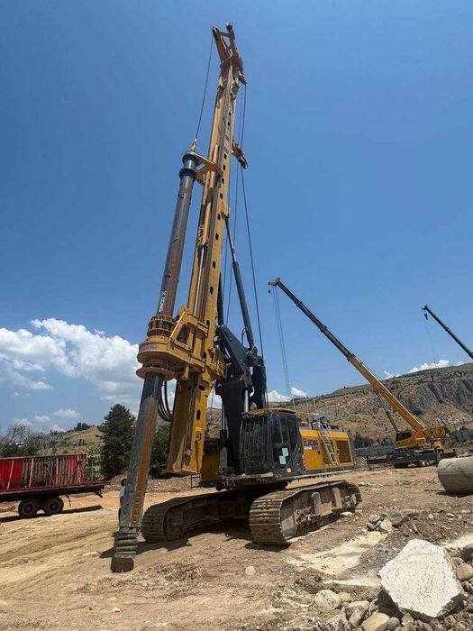 Буровая техника Burovoy texnika/машина XCMG240E