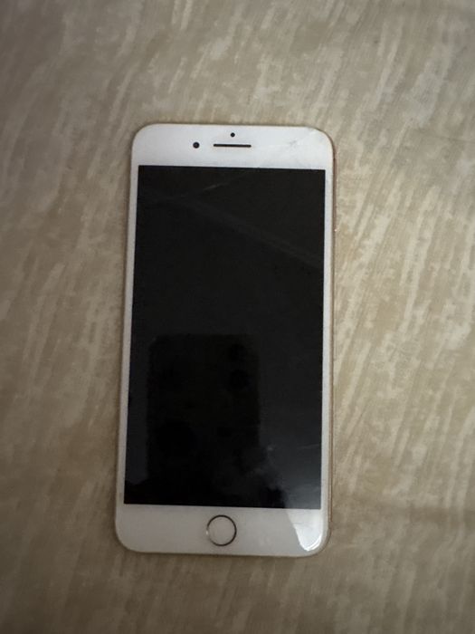 Айфон 8 plus gold