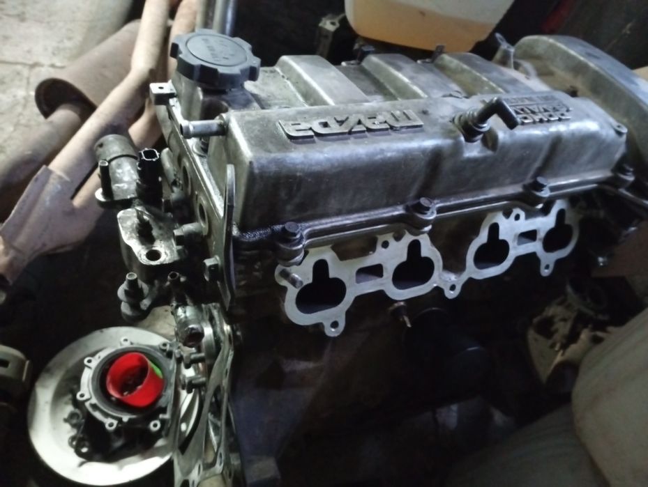 Продам двигатель Мазда кронус 2 литра