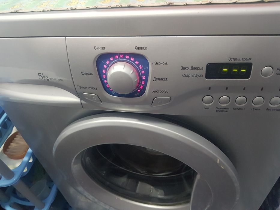 Продам стиральную машинку