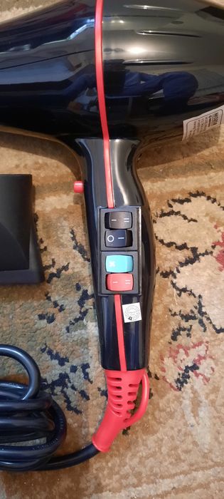 Профессиональный фен