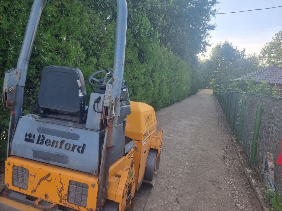 Inchiriez & Execut Lucrari Excavator , Compactor,  Dumper, Basculante