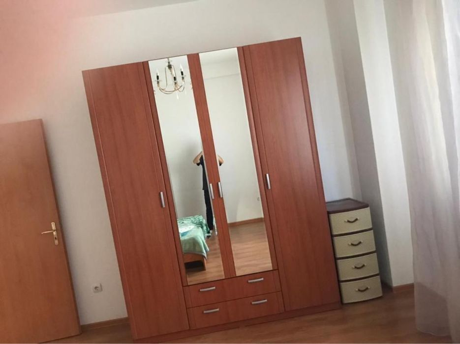 Продам спальный гарнитур