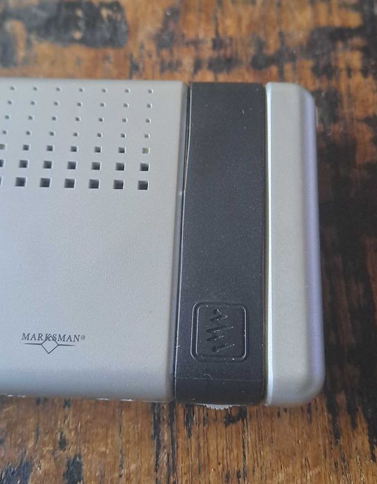 радио транзистор FM/AM Марксман Marksman сребърно с антена