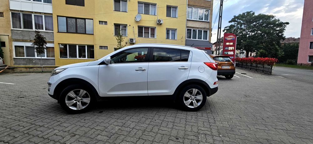 KIA Sportage 2011 — imagine 3