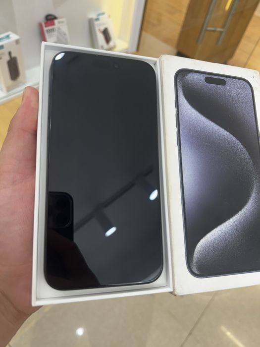 Iphone 15 pro max (256g). Esim