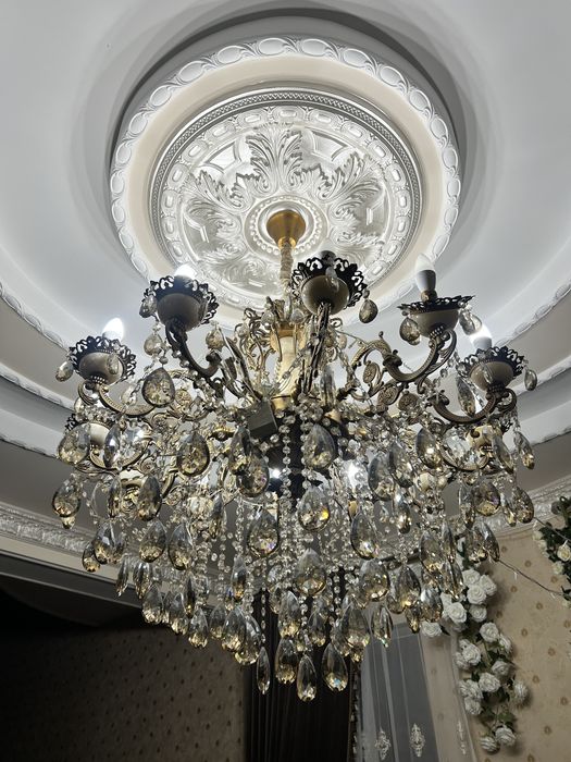 Люстра для дома гостиной